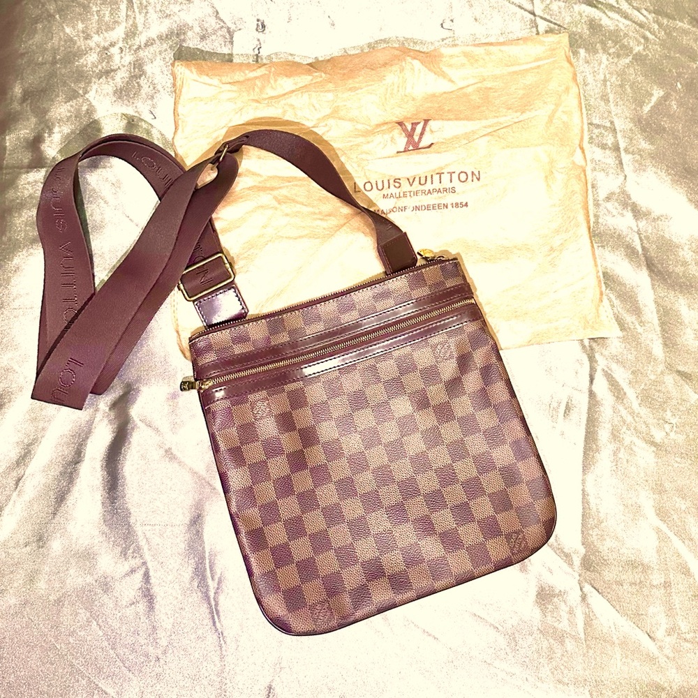 Authentic Louis Vuitton Damier Cross Body bag